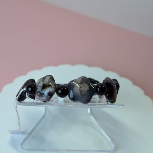 Black Flower Agate Star Bracelet - Picture 5 of 5